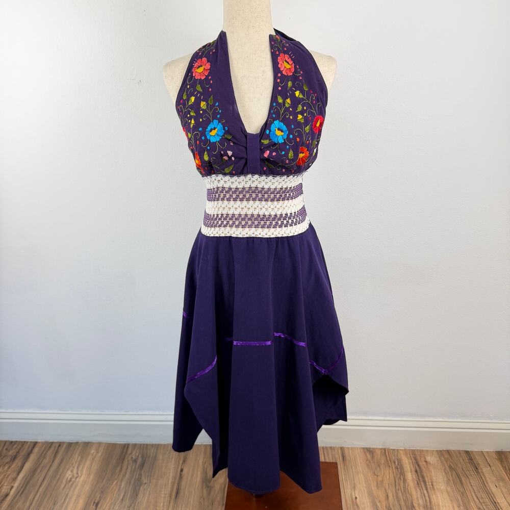 Handmade Purple Embroidered Traditional Mexican Dress Handkerchief Hem S/M